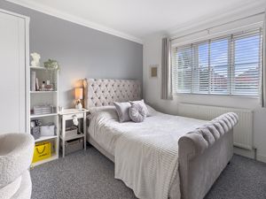 Bed 2- click for photo gallery